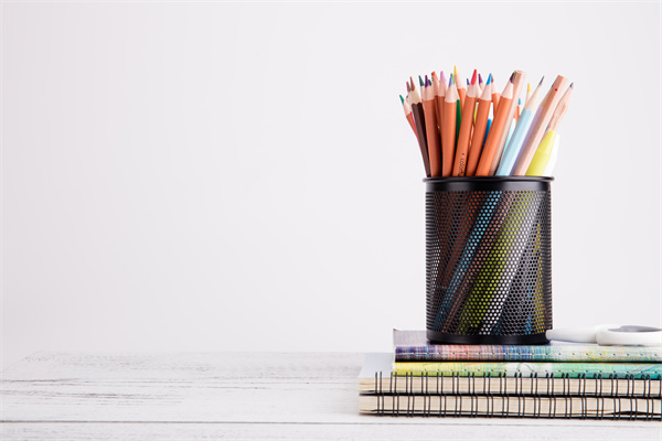 企業(yè)管理水平的提高要從管理層自身抓起，從現(xiàn)場抓起