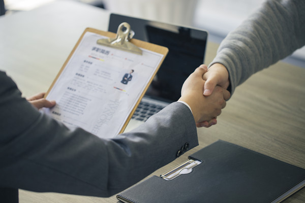 「人力資源管理咨詢」智能化招聘會是招聘的趨勢么？