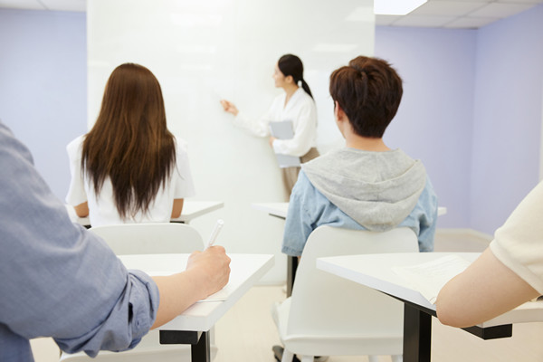 人才梯隊(duì)建設(shè)：培養(yǎng)儲(chǔ)備，確保企業(yè)持續(xù)發(fā)展