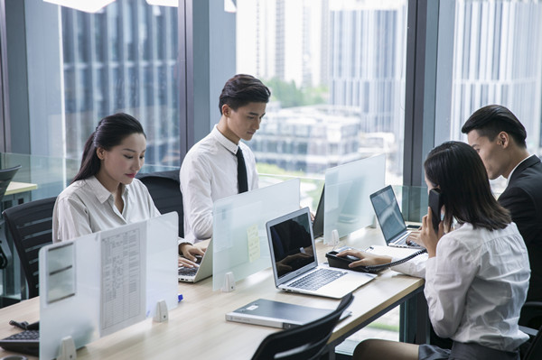 年度經(jīng)營計劃分析：查找潛在問題，提出解決方案