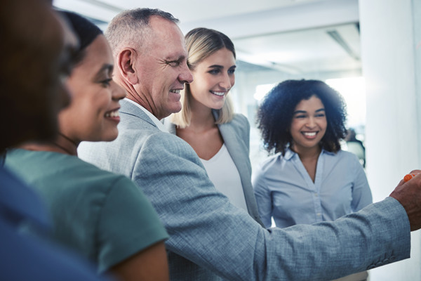 領(lǐng)導力咨詢：培養(yǎng)領(lǐng)導力，為組織發(fā)展提供有力保障