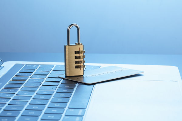 識別和降低組織風險，保障企業(yè)穩(wěn)健發(fā)展