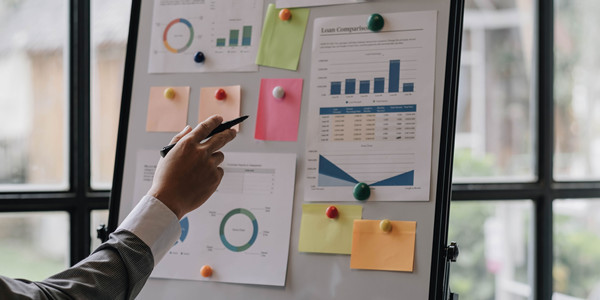 集團(tuán)管控：從分散到集中，打造高效協(xié)同的管控模式