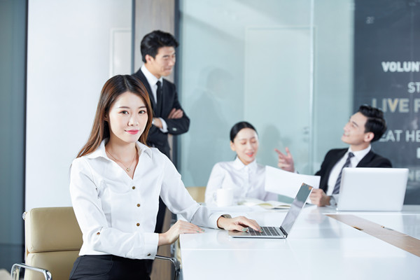 年度經(jīng)營計劃：聚焦核心業(yè)務，提升核心競爭力