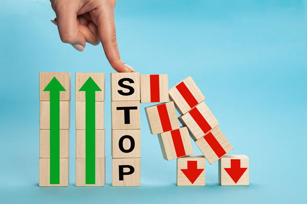 年度風(fēng)險防控計劃：風(fēng)險防范，穩(wěn)健前行