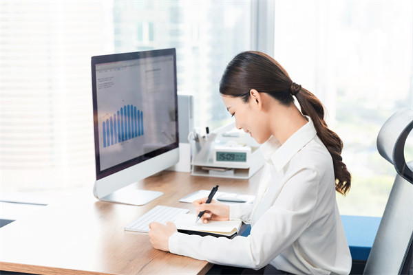 薪酬與員工發(fā)展：促進員工成長，提高工作動力