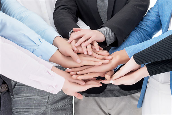 績效反饋助力成長，促進(jìn)員工與企業(yè)共進(jìn)步