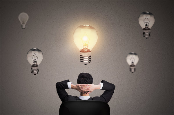 創(chuàng)新企業(yè)管理思維，激發(fā)員工潛能，推動(dòng)企業(yè)騰飛