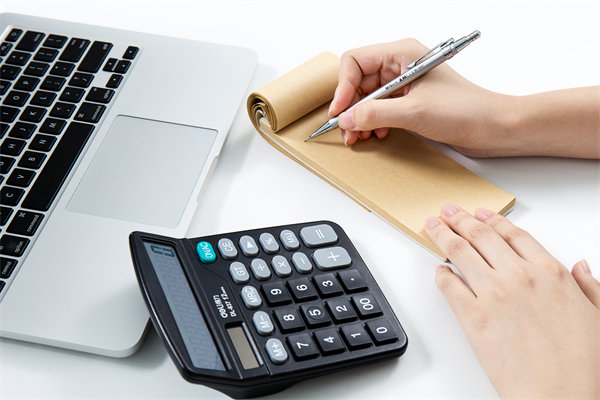 如何評估公司的薪酬水平在行業(yè)中的競爭力如何？