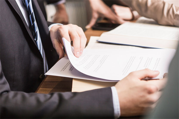 構(gòu)建有效的集團(tuán)管控體系：關(guān)鍵要素、方法與步驟