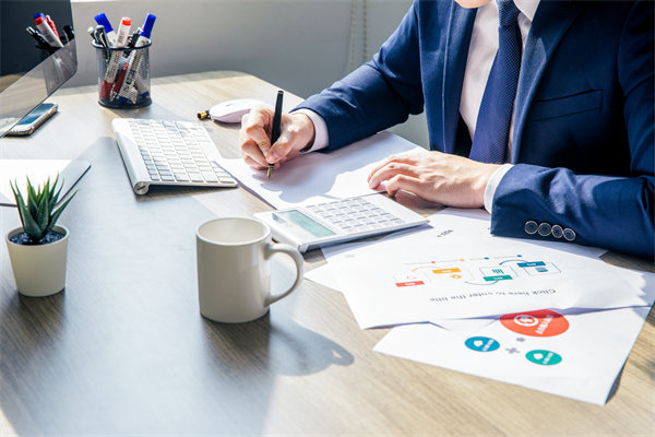 如何科學設定年度經(jīng)營目標以引領企業(yè)穩(wěn)健增長？