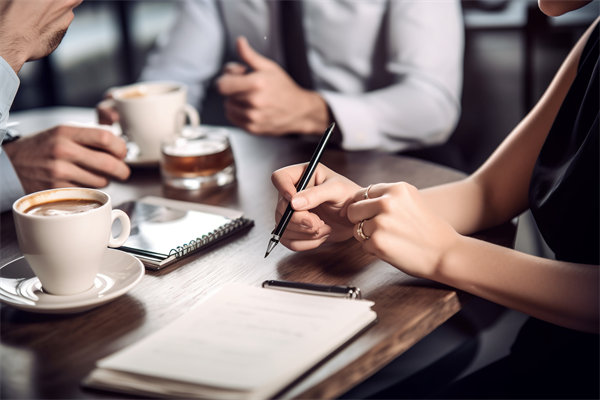 如何根據(jù)企業(yè)戰(zhàn)略調(diào)整組織架構(gòu)以支持未來發(fā)展？