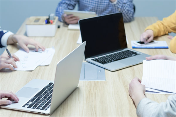 面對數(shù)字化轉型，組織規(guī)劃應如何融入新技術元素？