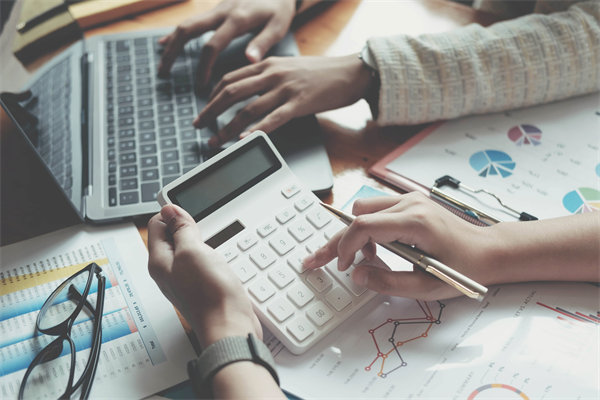 面對經(jīng)濟新常態(tài)，企業(yè)如何靈活調整預算策略？