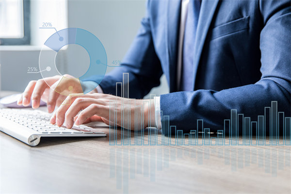 如何利用數(shù)據(jù)分析優(yōu)化年度經(jīng)營(yíng)決策，實(shí)現(xiàn)精準(zhǔn)管理？