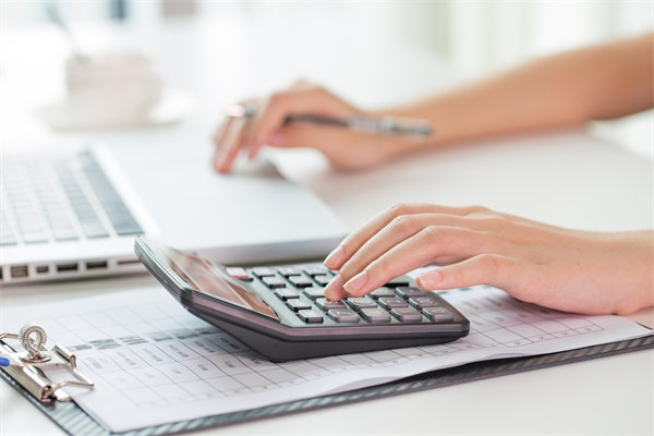 環(huán)境快速變化，如何確保預(yù)算執(zhí)行的靈活性和適應(yīng)性？