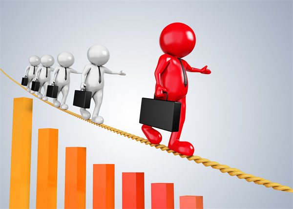 風(fēng)險管控能力差，人均銷量低，組織運作效率低？