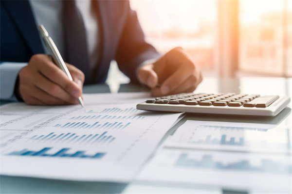 市場(chǎng)趨勢(shì)分析，如何精準(zhǔn)指導(dǎo)年度經(jīng)營(yíng)計(jì)劃策略？