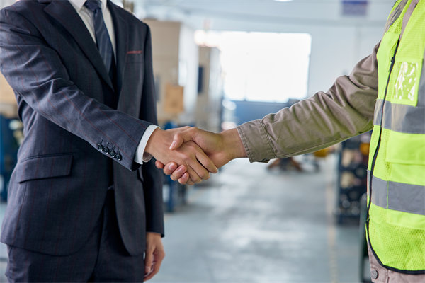 在精益轉(zhuǎn)型過程，如何克服員工抵觸情緒，促進(jìn)改革？