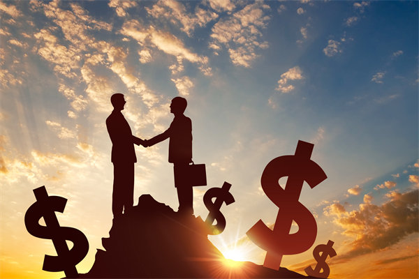 集團(tuán)管控中如何平衡總部與子公司決策權(quán)？集權(quán)與放權(quán)？