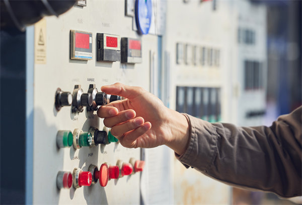 持續(xù)改進(jìn)機(jī)制在精益生產(chǎn)中如何驅(qū)動質(zhì)量與成本雙贏？