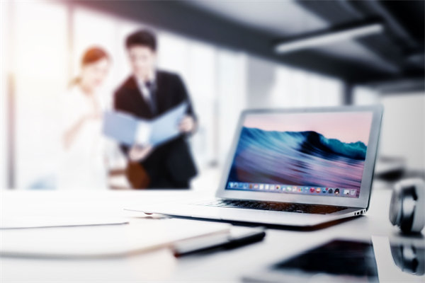 遭遇市場波動時，如何靈活調(diào)整年度經(jīng)營計劃？