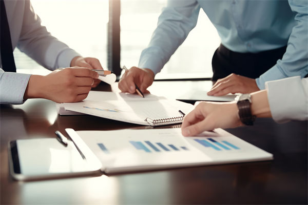 如何確保薪酬績(jī)效體系公平透明，增強(qiáng)員工信任？