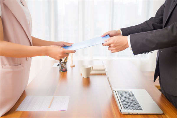 招聘過(guò)程中，如何平衡能力與潛力，篩選最佳候選人？