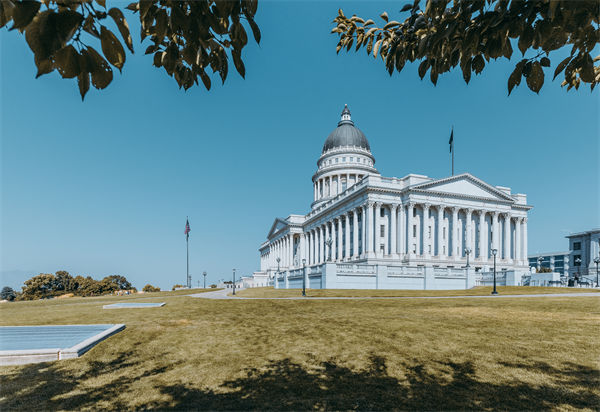 特朗普宣布勝選！國(guó)內(nèi)制造業(yè)何去何從？