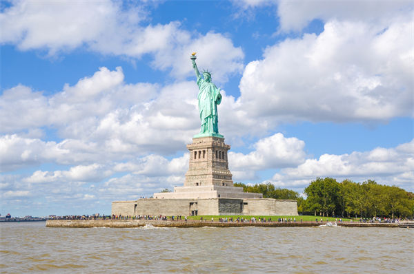 特朗普宣布勝選！國(guó)內(nèi)制造業(yè)何去何從？