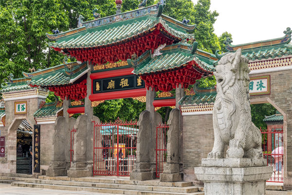 佛山戰(zhàn)略咨詢公司如何為企業(yè)定制長(zhǎng)遠(yuǎn)戰(zhàn)略規(guī)劃？