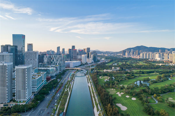 深圳精益生產(chǎn)咨詢公司如何幫助企業(yè)實現(xiàn)生產(chǎn)流程優(yōu)化？