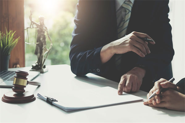 勞動(dòng)關(guān)系管理中，如何避免糾紛，構(gòu)建和諧環(huán)境？