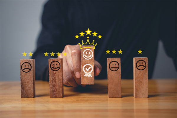 客戶為中心，管理咨詢?nèi)绾沃ζ髽I(yè)優(yōu)化服務(wù)體驗(yàn)？