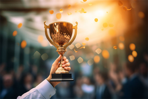 薪酬管理中，如何考慮員工個(gè)人發(fā)展，實(shí)現(xiàn)長(zhǎng)期激勵(lì)？