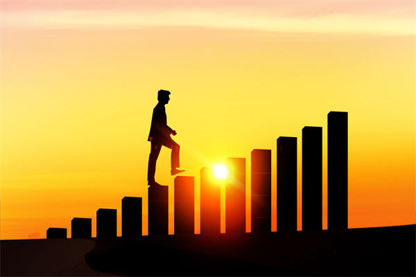 如何通過人力資源管理提升企業(yè)核心競爭力？