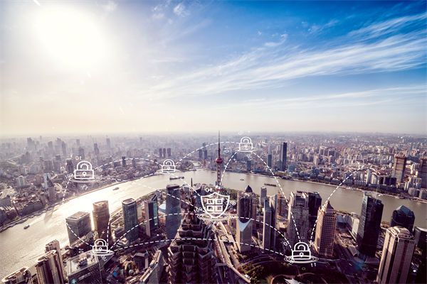 供應(yīng)鏈管理中，如何確保供應(yīng)鏈透明度與安全性？