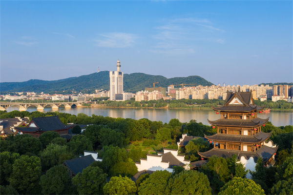 長(zhǎng)沙績(jī)效咨詢公司如何為企業(yè)構(gòu)建高效績(jī)效評(píng)估體系？