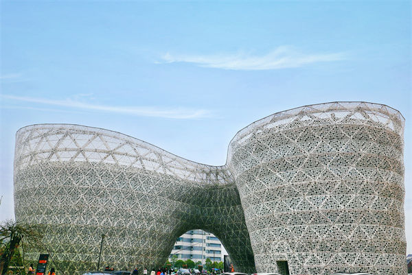 株洲戰(zhàn)略咨詢公司如何為企業(yè)定制長遠發(fā)展規(guī)劃？