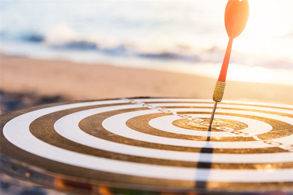 面對(duì)復(fù)雜市場環(huán)境，管理咨詢?nèi)绾屋o助精準(zhǔn)定位市場？