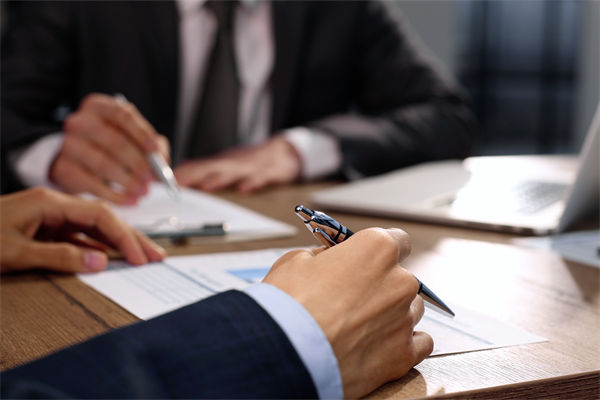 如何構(gòu)建有效的集團(tuán)管控體系，提升決策效率？