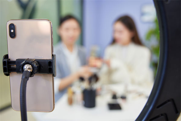 超200名國家一級(jí)演員開始做直播，精益生產(chǎn)怎么看？