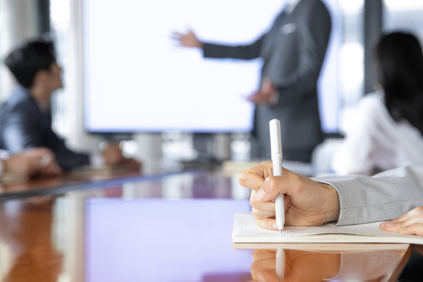 企業(yè)的會議管理制度不完善，如同虛設怎么辦？