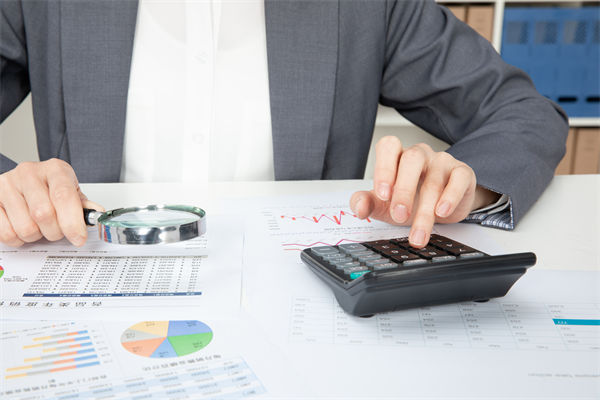 預算考核體系如何設計，才能準確反映部門績效？