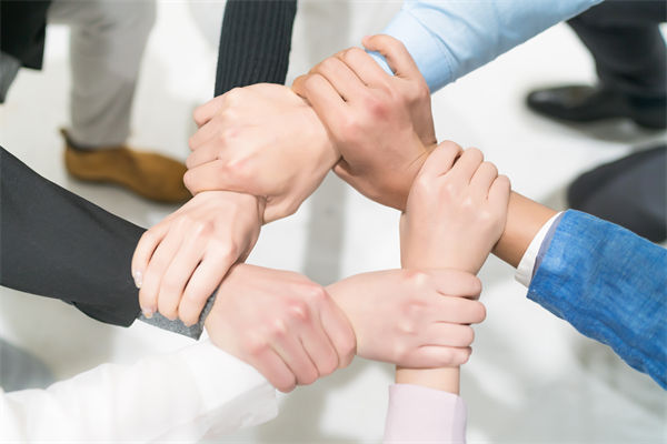 高效團(tuán)隊(duì)打造秘訣：企業(yè)管理中的領(lǐng)導(dǎo)力藝術(shù)何在？