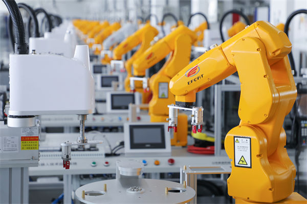 數(shù)字化轉(zhuǎn)型對(duì)制造業(yè)生產(chǎn)管理的深遠(yuǎn)影響有哪些？