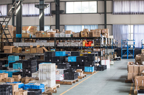 車(chē)間布局混亂不堪，精益生產(chǎn)巧妙規(guī)劃讓效率直線飆升