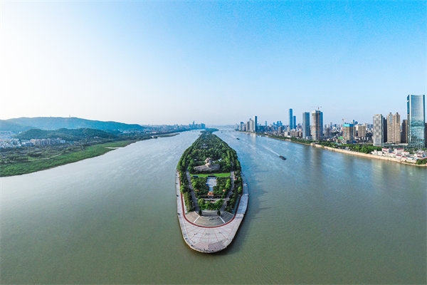 長(zhǎng)沙戰(zhàn)略咨詢公司如何幫傳統(tǒng)企業(yè)突破發(fā)展瓶頸實(shí)現(xiàn)轉(zhuǎn)型？