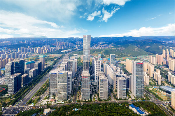 企業(yè)管理難題頻出，濟南管理咨詢?nèi)绾尉珳势凭帜鎰菰鲩L？