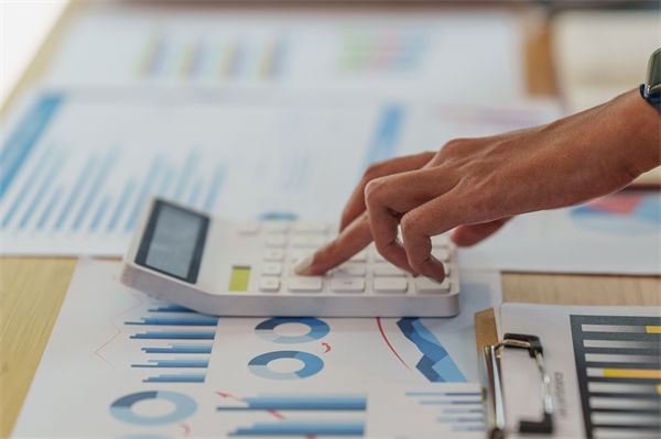 執(zhí)行與預(yù)算嚴重脫節(jié)，企業(yè)如何構(gòu)建動態(tài)監(jiān)控與調(diào)整機制？